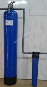 Cột lọc khử mùi hôi trong nước máy vỏ Composite (Lưu lượng: 300 - 500 lít/giờ)