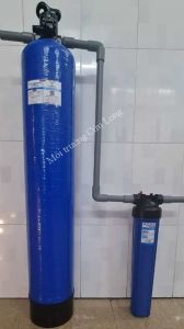 Bộ lọc khử đá vôi (độ cứng) trong nước giếng vỏ Composite (Lưu lượng: 300 - 500 lít/giờ)