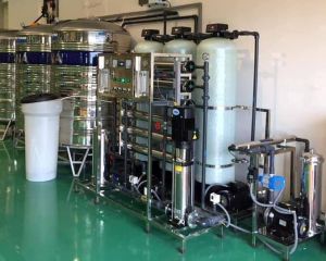 Dây chuyền lọc nước đóng chai/đóng bình 1.5m3/giờ (6 màng 4040 Filmtec Dupont - USA)