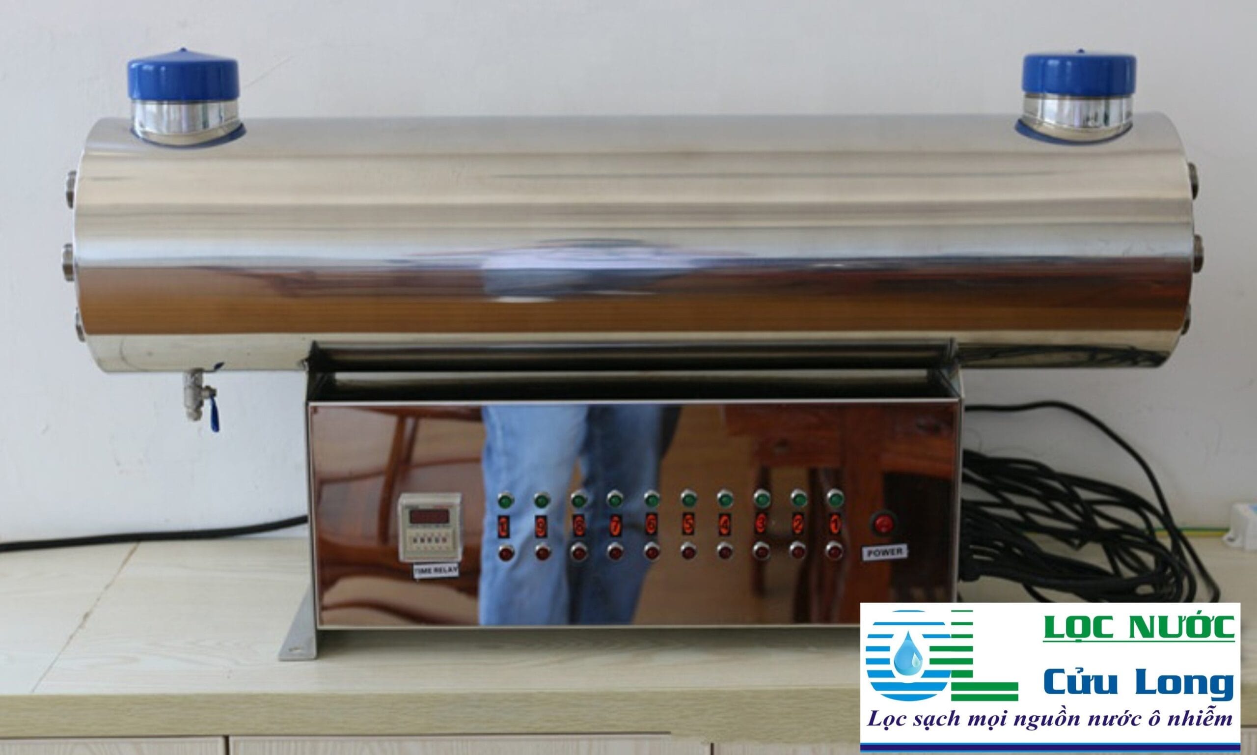 den-uv-diet-khuan-550w-1