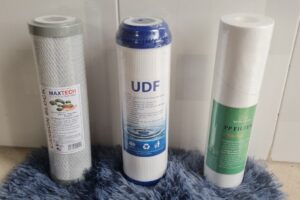 Lõi lọc than hoạt tính UDF 10inch là lõi lọc quan trọng trong bộ lõi lọc 123 10inch