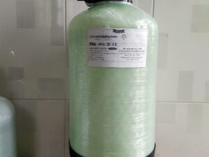Ca-17A - Bộ lọc nước tổng sinh hoạt Khử độ cứng vỏ Composite - 300 lít/giờ